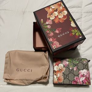 GG Supreme Monogram Blooms Card Case Beige Multicolor Antique Rose